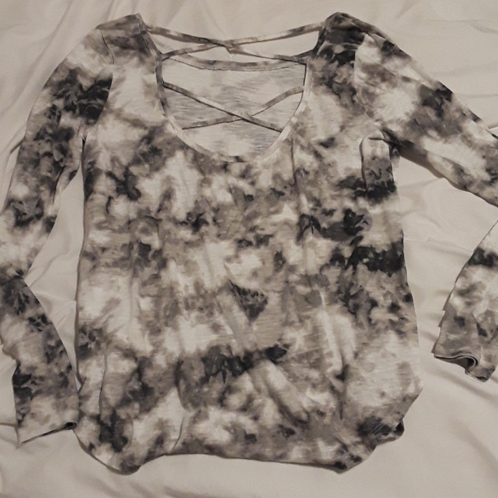 Hollister top